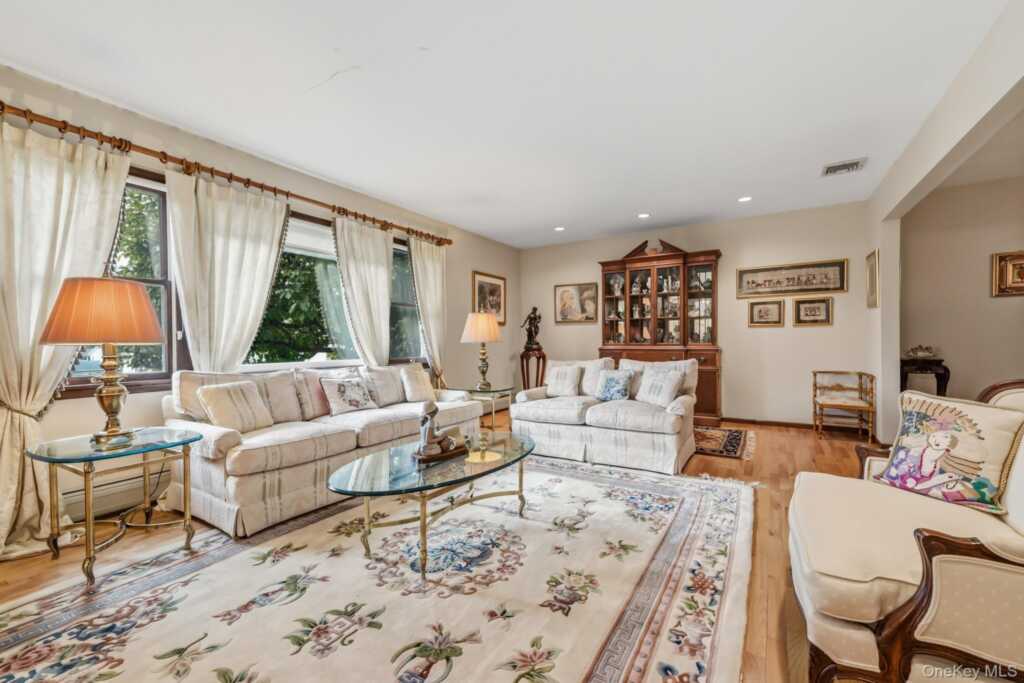 18 Harold Street, Nanuet, NY 10954 - Photo 7 of 50
