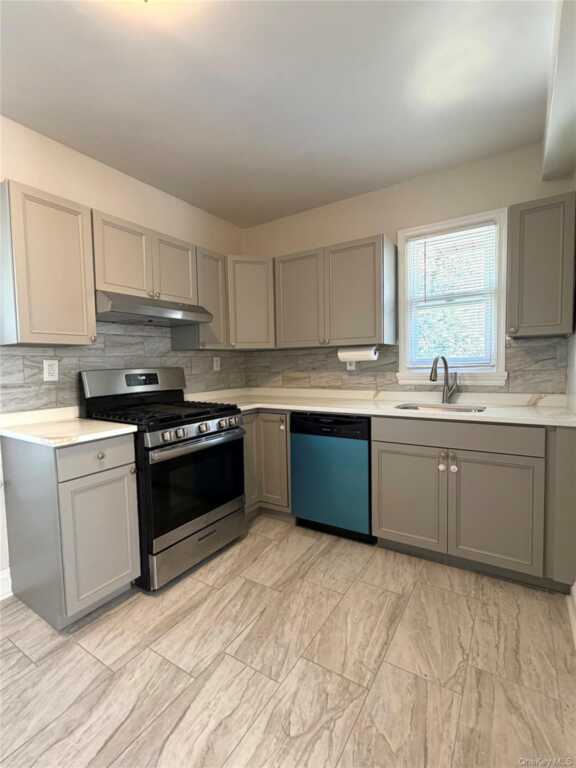 148 Meadow Lane, New Rochelle, NY 10805