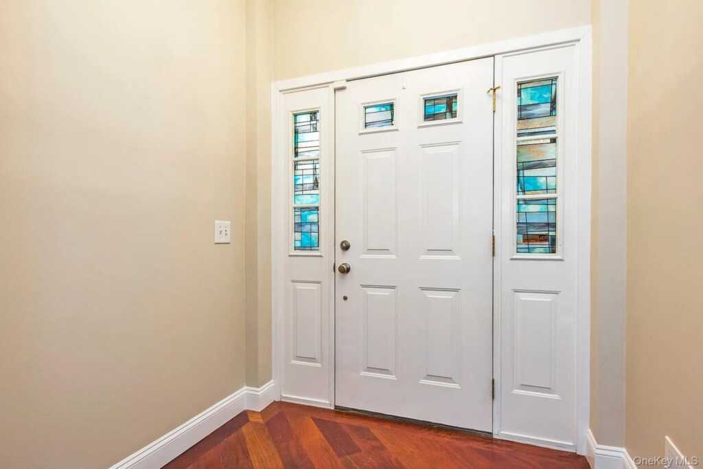 278 Church Street, White Plains, NY 10603 - Photo 2 of 32