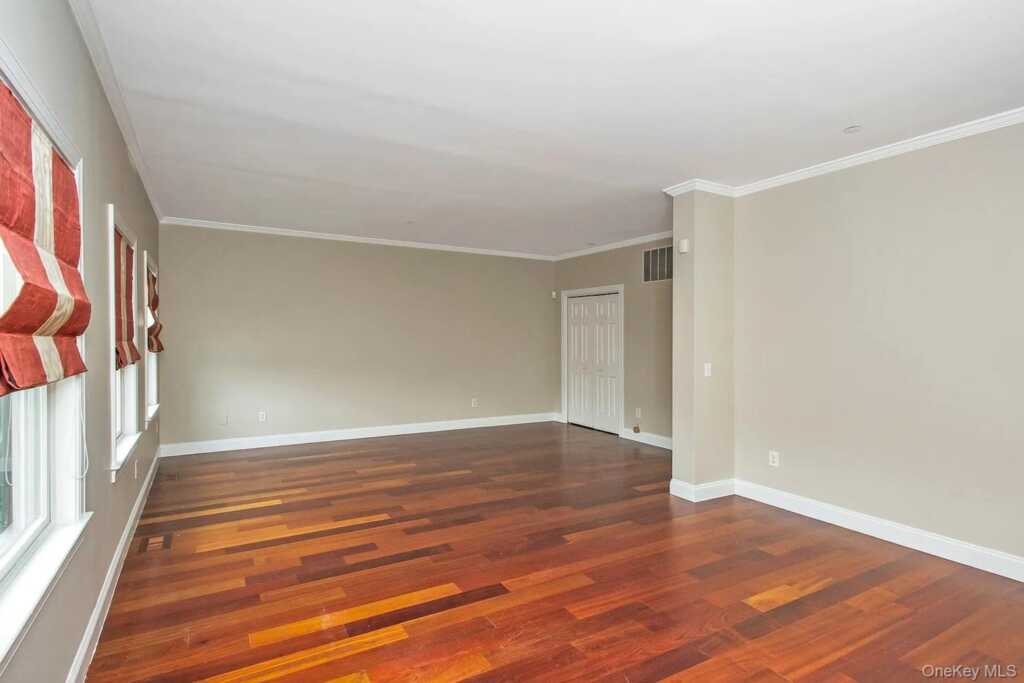 278 Church Street, White Plains, NY 10603 - Photo 4 of 32