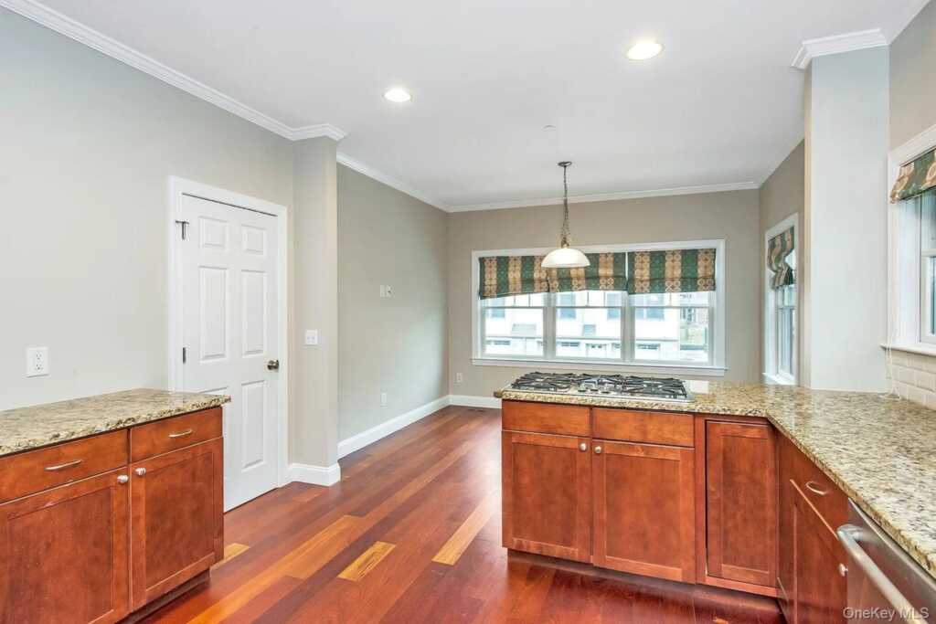278 Church Street, White Plains, NY 10603 - Photo 8 of 32