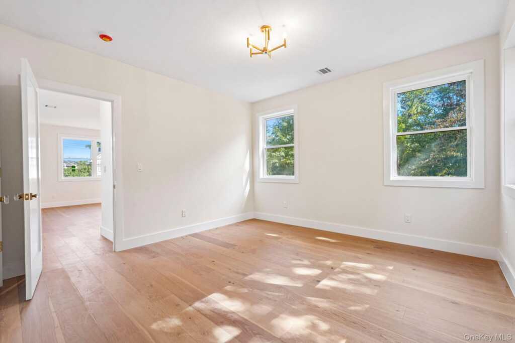 71 Gilchrest Road, Valley Cottage, NY 10989 - Photo 22 of 46