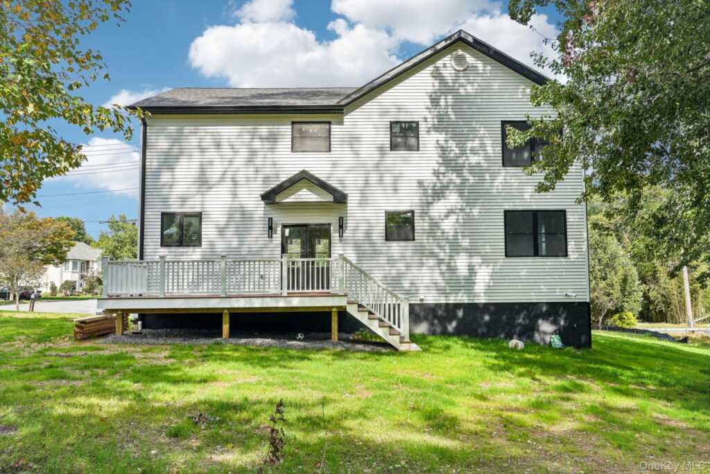 71 Gilchrest Road, Valley Cottage, NY 10989 - Photo 43 of 46