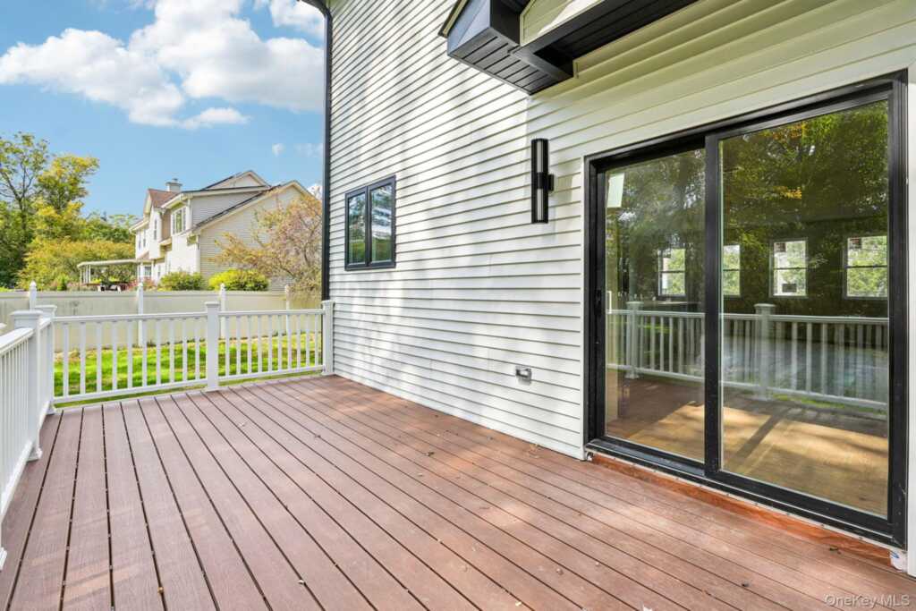 71 Gilchrest Road, Valley Cottage, NY 10989 - Photo 44 of 46