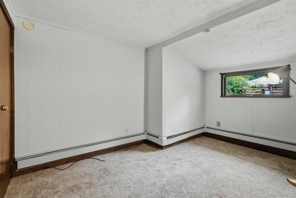 164 Woodland Avenue, Pearl River, NY 10965 - Photo 29 of 39