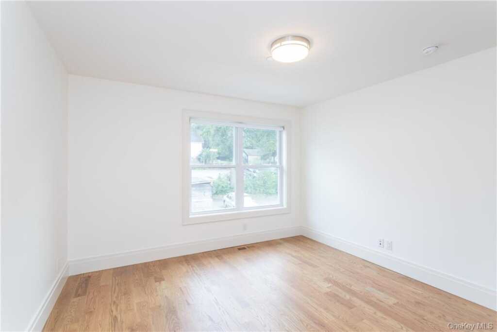121 Fisher Avenue, Unit #5, White Plains, NY 10606 - Photo 14 of 23