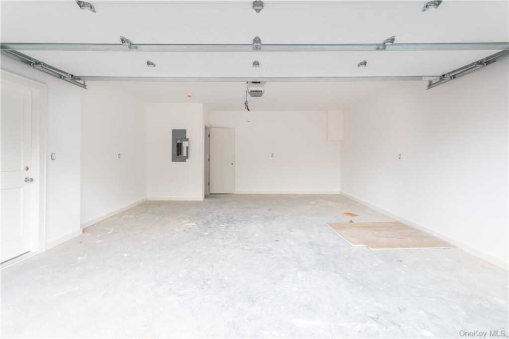 121 Fisher Avenue, Unit #5, White Plains, NY 10606 - Photo 19 of 23