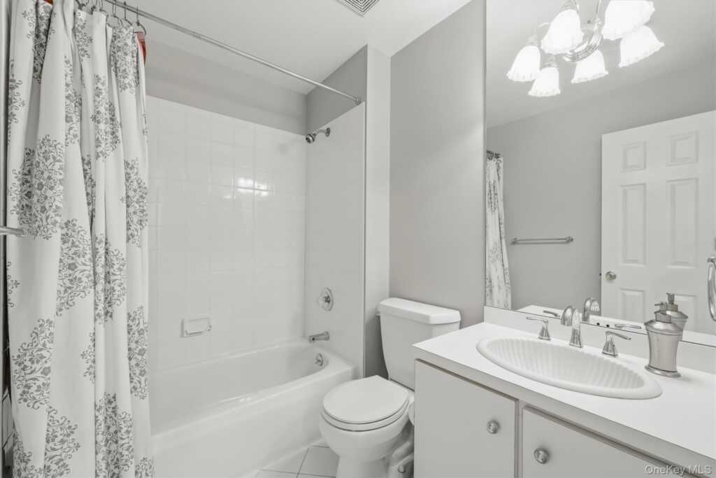 26 Washington Circle, New City, NY 10956 - Photo 13 of 21