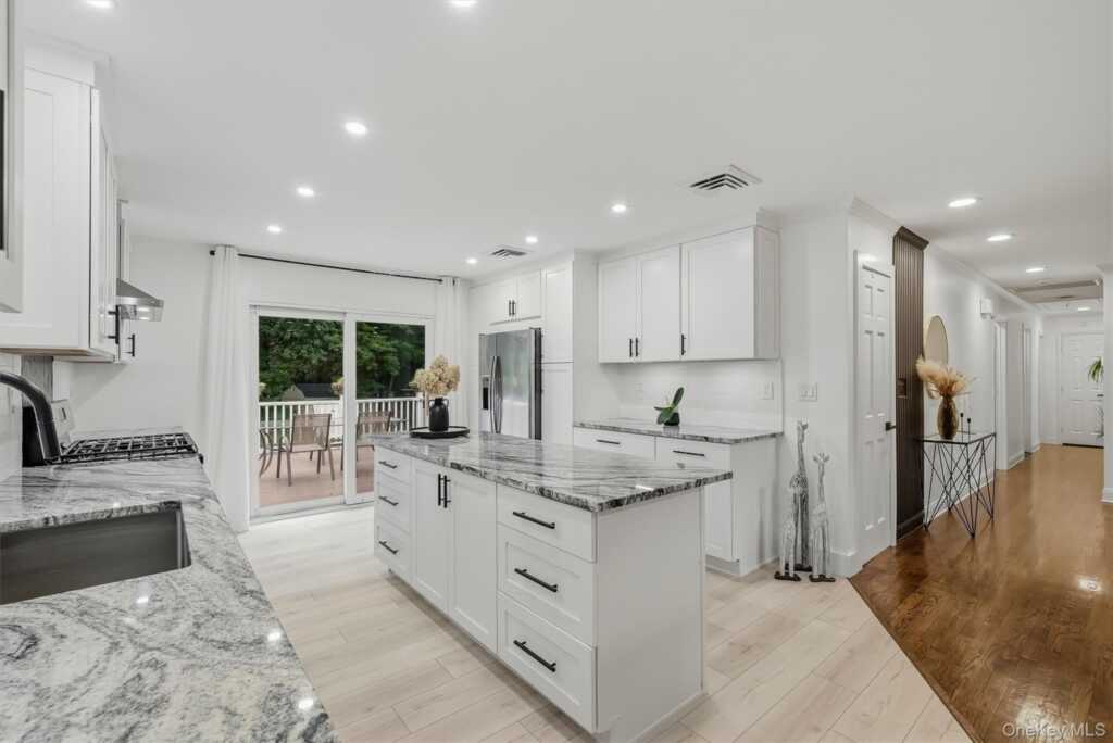 104 S Airmont Road, Suffern, NY 10901 - Photo 10 of 50