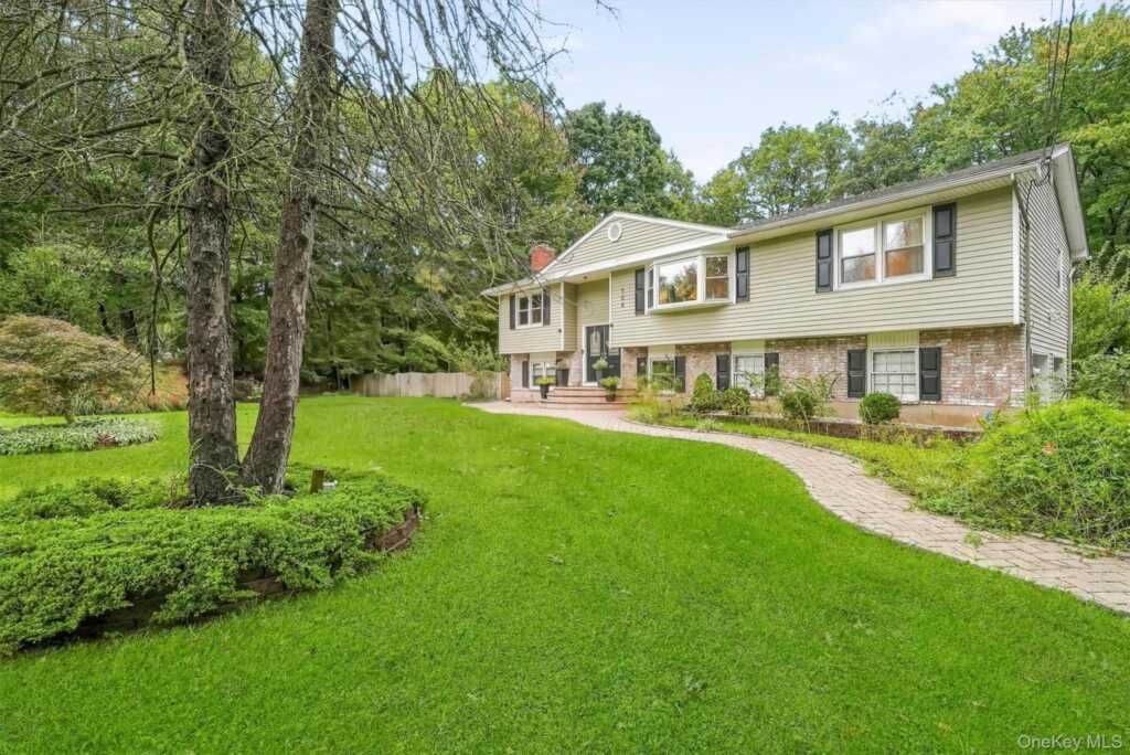 104 S Airmont Road, Suffern, NY 10901 - Photo 2 of 50