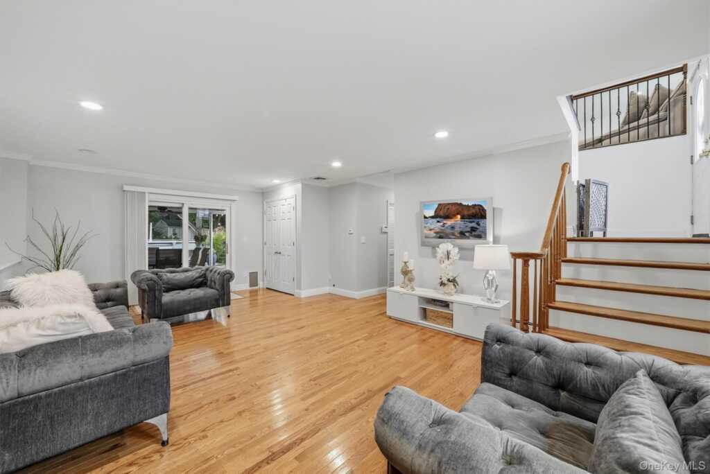 104 S Airmont Road, Suffern, NY 10901 - Photo 31 of 50