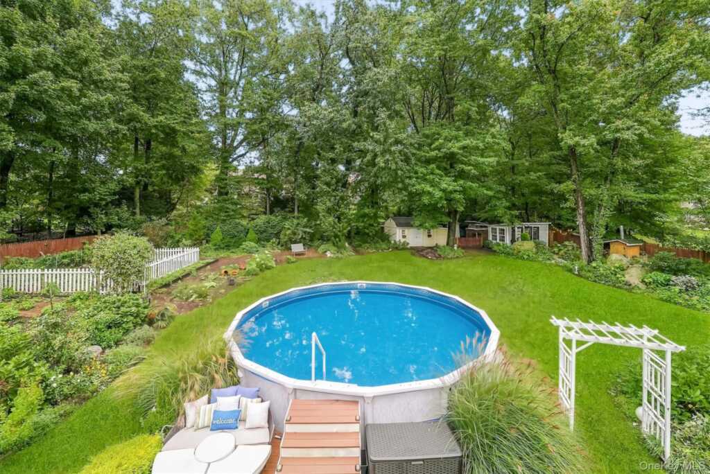 104 S Airmont Road, Suffern, NY 10901 - Photo 41 of 50
