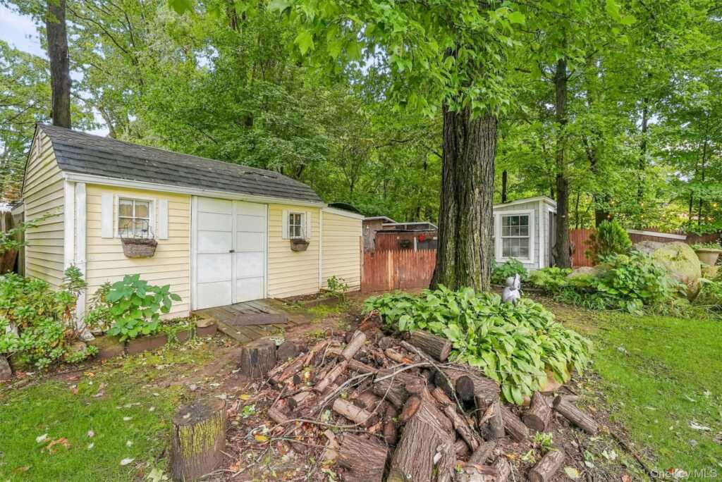 104 S Airmont Road, Suffern, NY 10901 - Photo 47 of 50