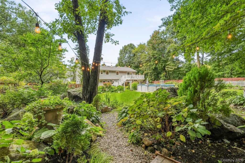 104 S Airmont Road, Suffern, NY 10901 - Photo 49 of 50