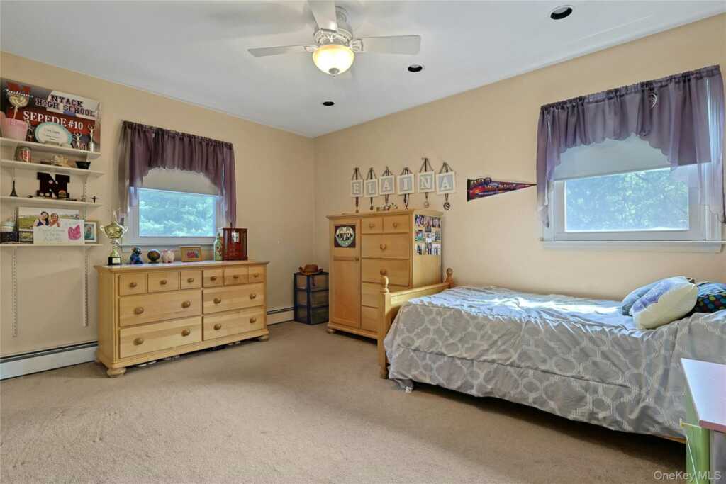 3 Five Oaks Lane, Valley Cottage, NY 10989 - Photo 20 of 41