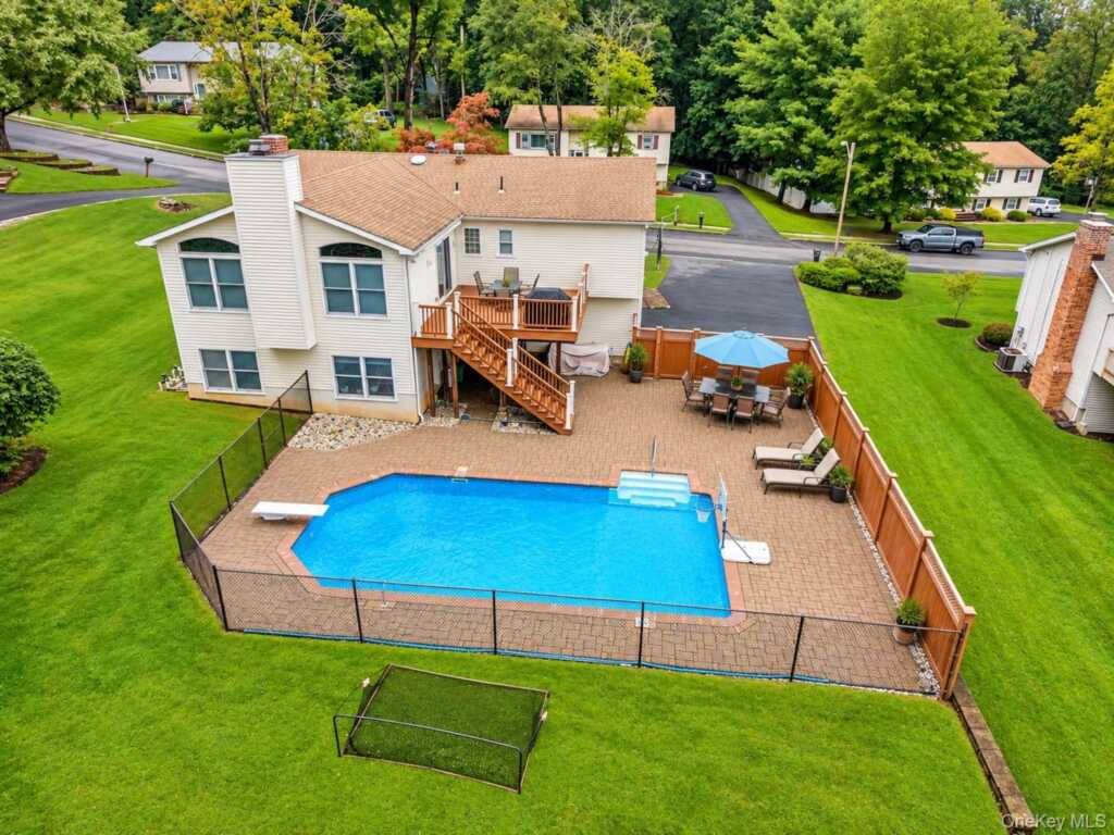 3 Five Oaks Lane, Valley Cottage, NY 10989 - Photo 3 of 41