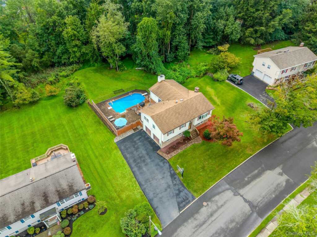 3 Five Oaks Lane, Valley Cottage, NY 10989 - Photo 39 of 41