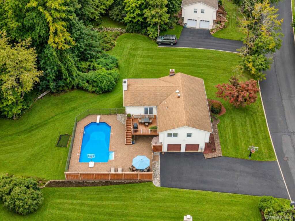 3 Five Oaks Lane, Valley Cottage, NY 10989 - Photo 4 of 41