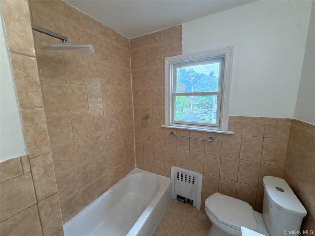 15 Stevens Street, White Plains, NY 10606 - Photo 7 of 22