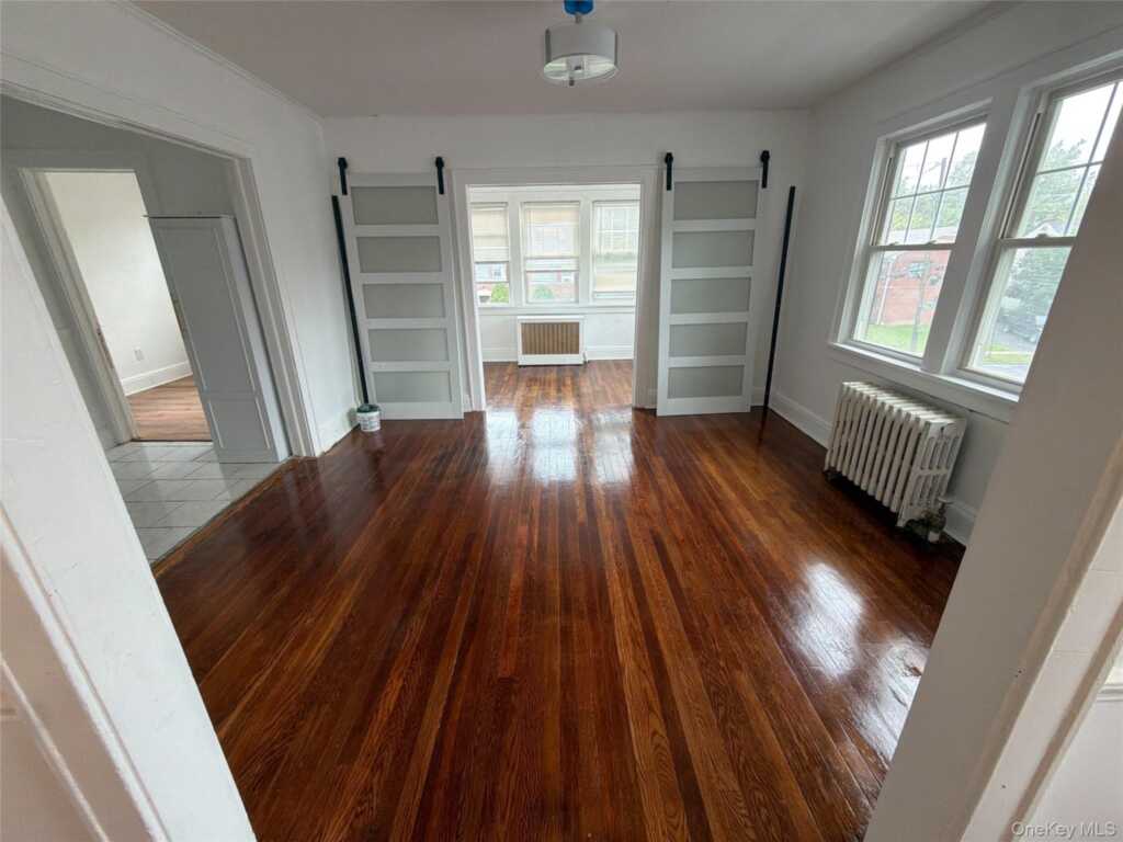 15 Stevens Street, White Plains, NY 10606 - Photo 9 of 22