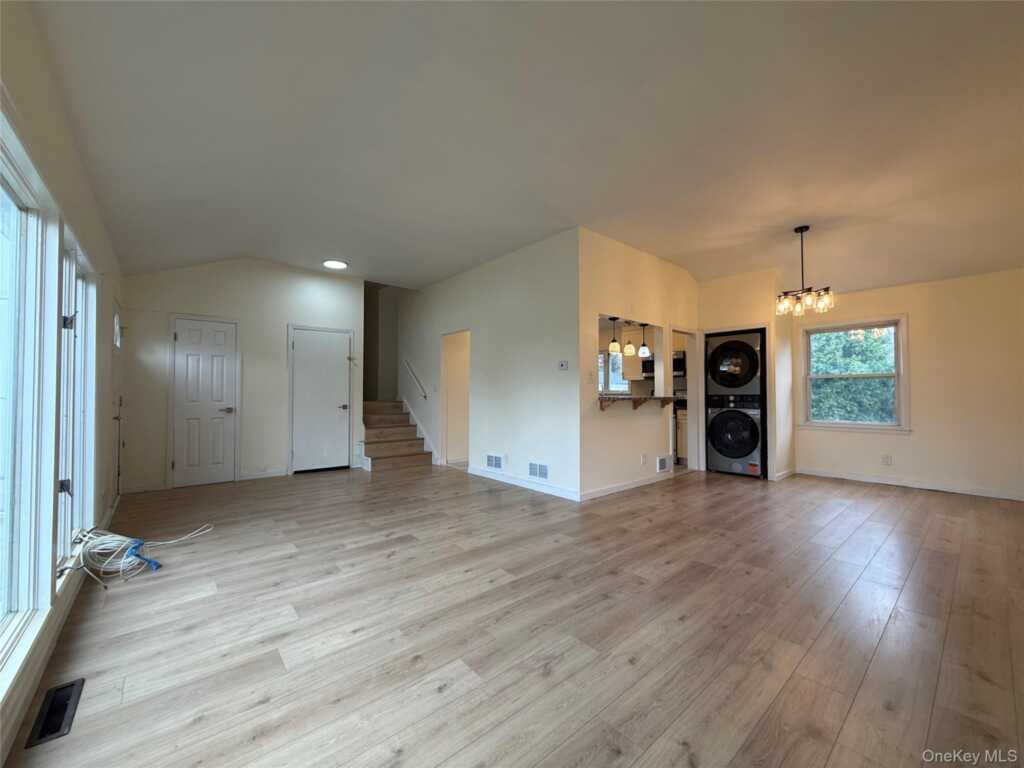 3 Soundview Street, New Rochelle, NY 10805 - Photo 5 of 10