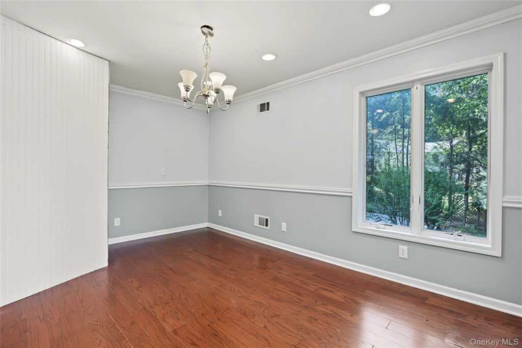 19 Farview Terrace, Suffern, NY 10901 - Photo 17 of 38