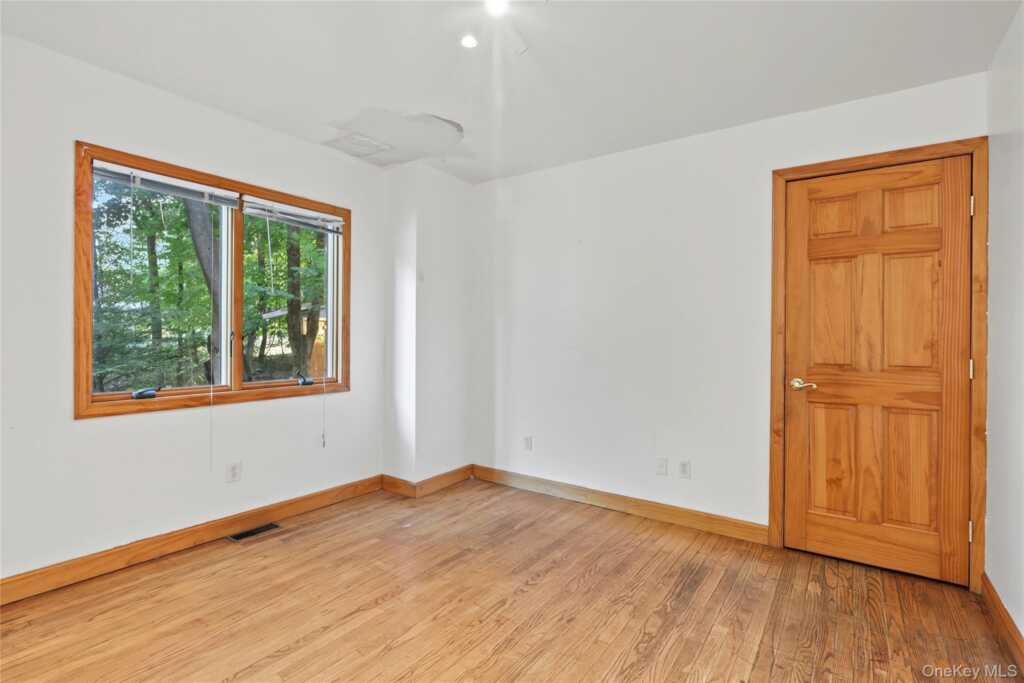 19 Farview Terrace, Suffern, NY 10901 - Photo 18 of 38