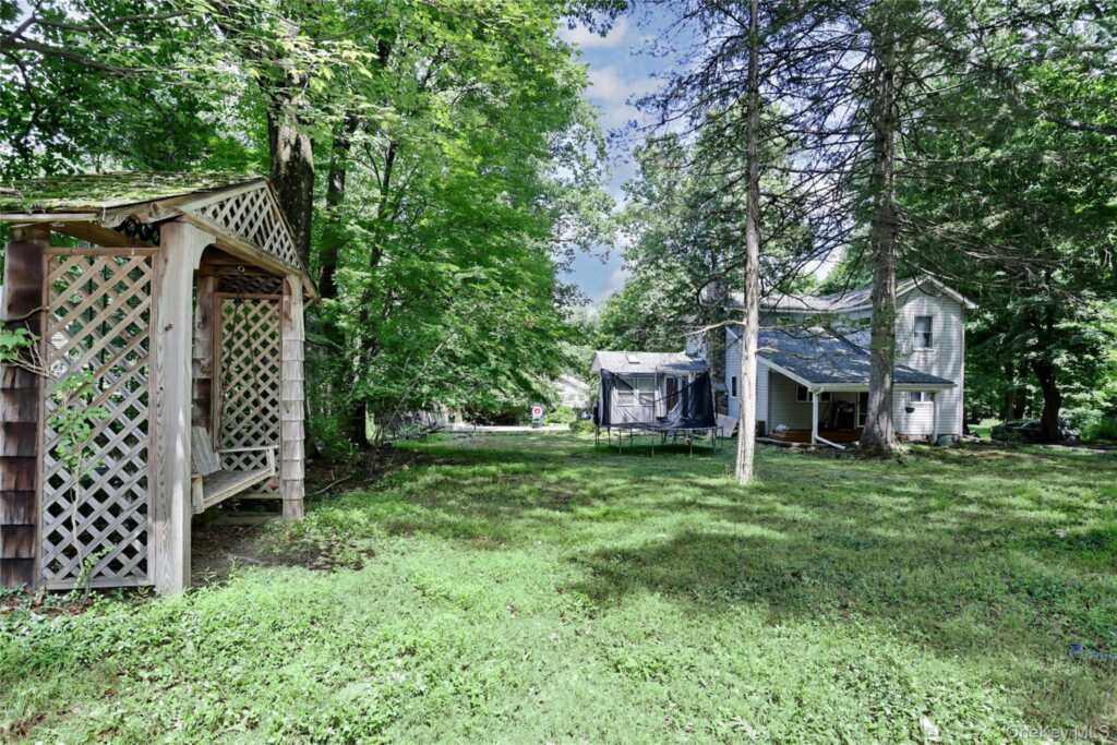 19 Farview Terrace, Suffern, NY 10901 - Photo 35 of 38