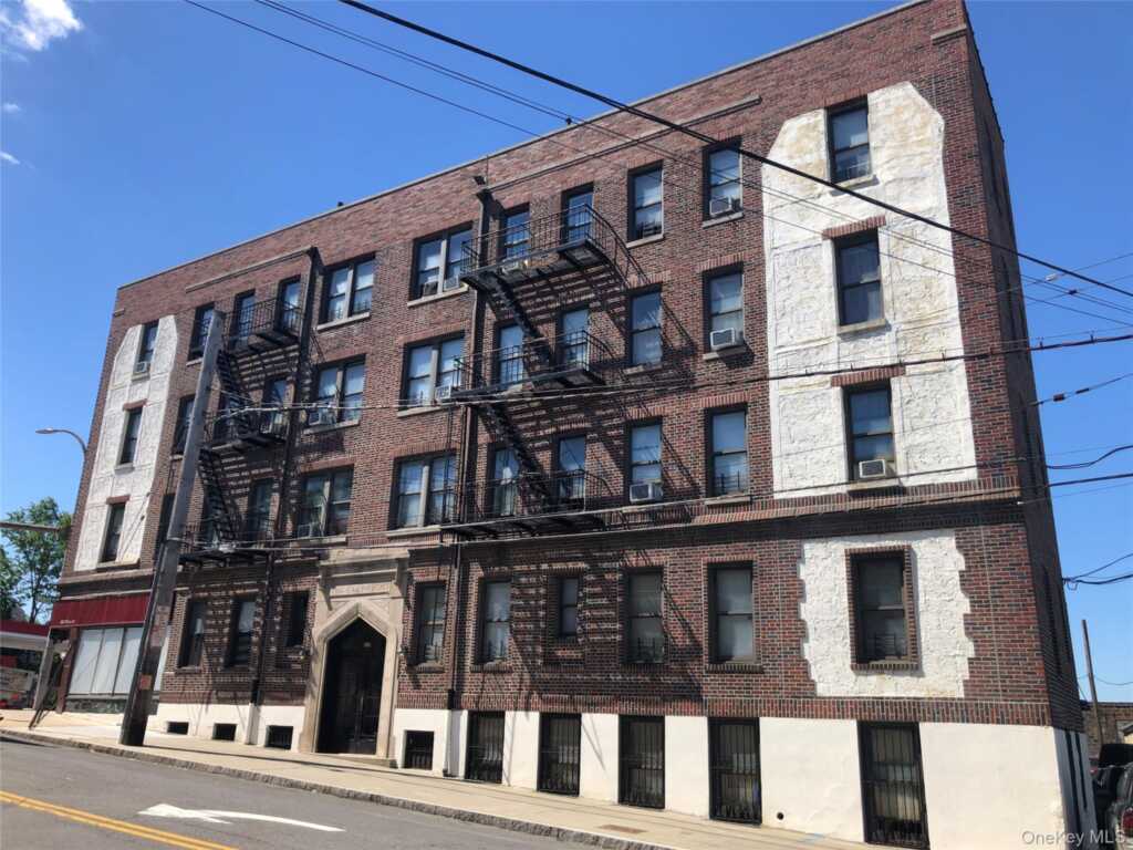 6 Webster Avenue, Unit #A4, New Rochelle, NY 10801