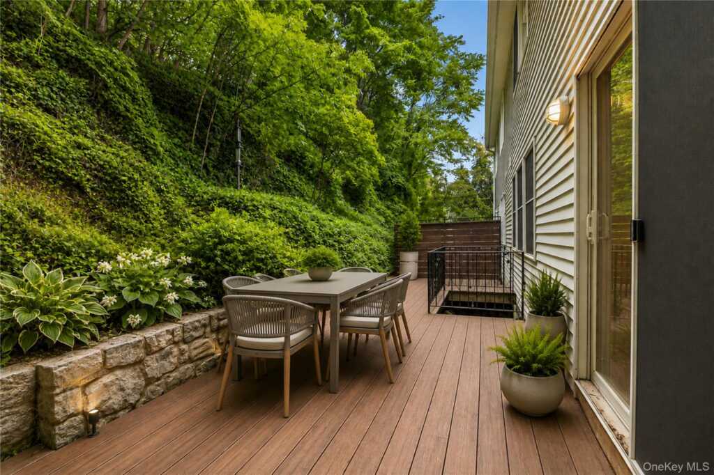13 Cedar Place, Rye, NY 10580 - Photo 28 of 29