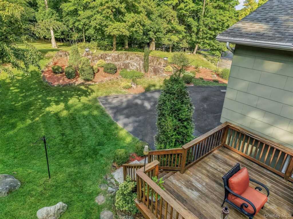 64 Forest Glen Road, Valley Cottage, NY 10989 - Photo 34 of 42