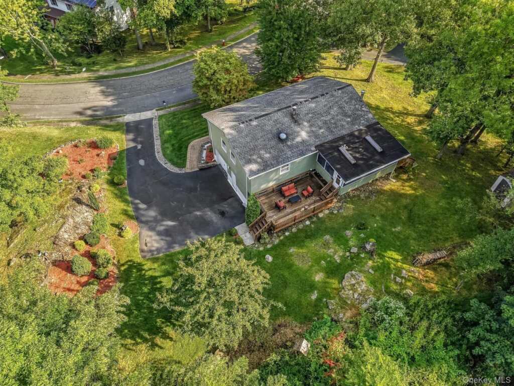 64 Forest Glen Road, Valley Cottage, NY 10989 - Photo 36 of 42