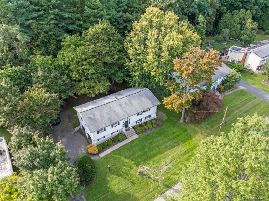 4 Great Oaks Drive, New City, NY 10956 - Photo 22 of 25