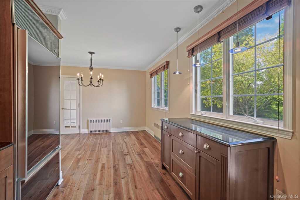 29 Coralyn Avenue, White Plains, NY 10605 - Photo 11 of 32