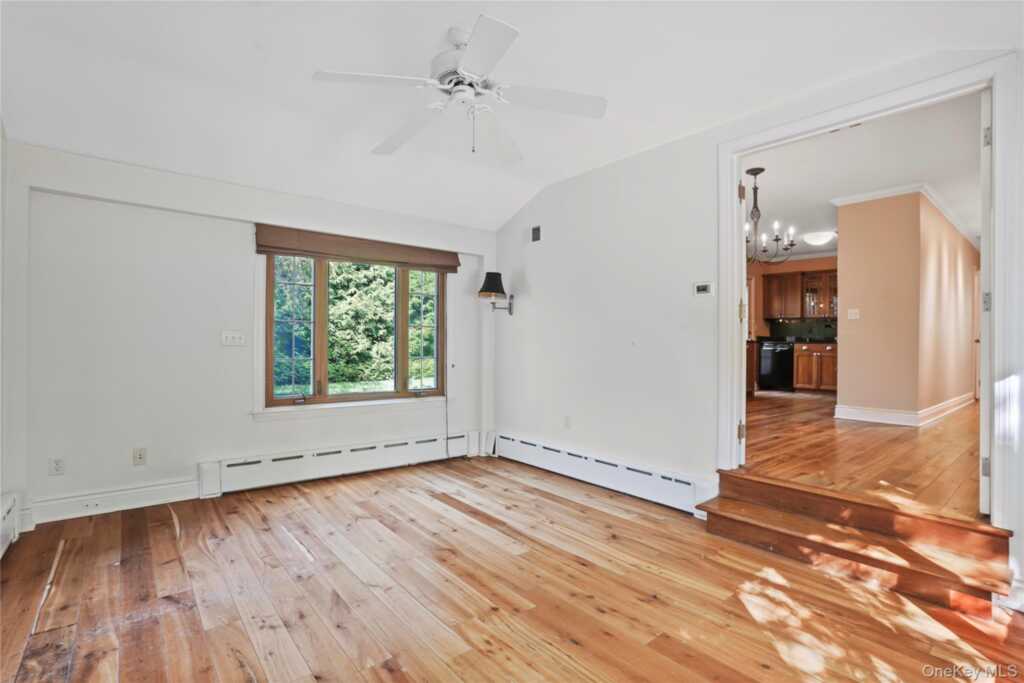 29 Coralyn Avenue, White Plains, NY 10605 - Photo 13 of 32