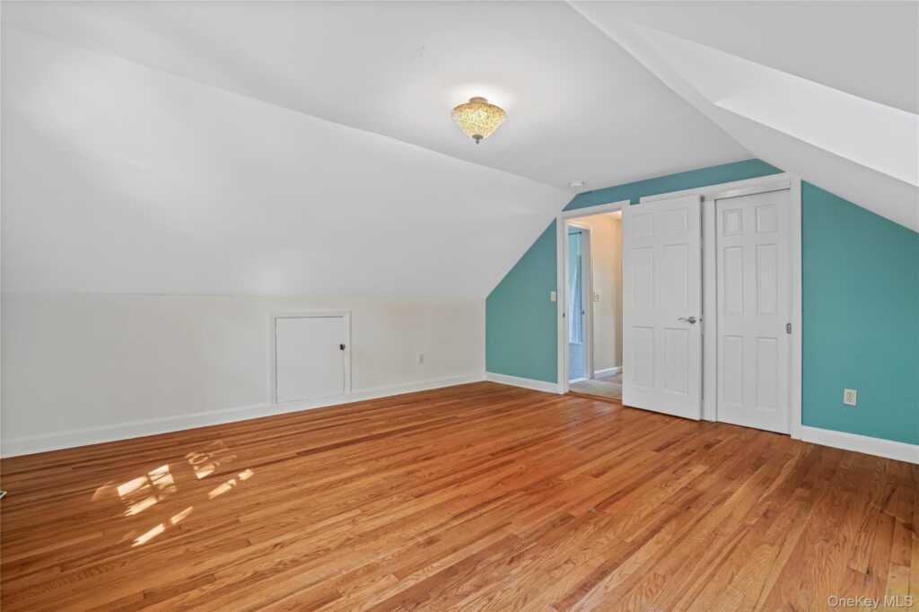 29 Coralyn Avenue, White Plains, NY 10605 - Photo 22 of 32