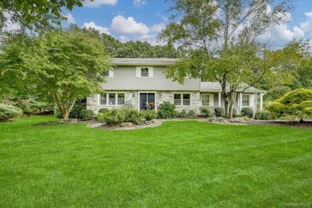 5 Cairngorm Road, New City, NY 10956 - Photo 3 of 28