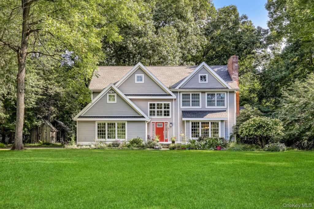 32 Bayard Lane, Suffern, NY 10901 - Photo 2 of 23