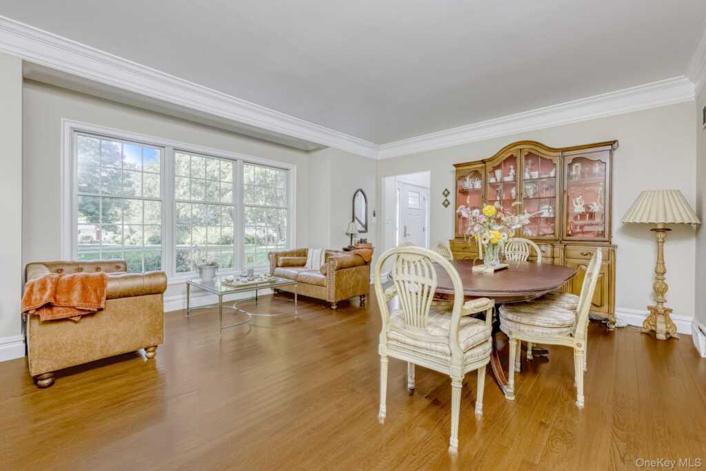 32 Bayard Lane, Suffern, NY 10901 - Photo 4 of 23