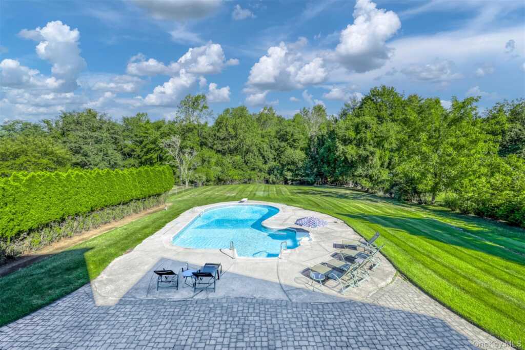 26 Snowdrop Drive, New City, NY 10956 - Photo 3 of 30