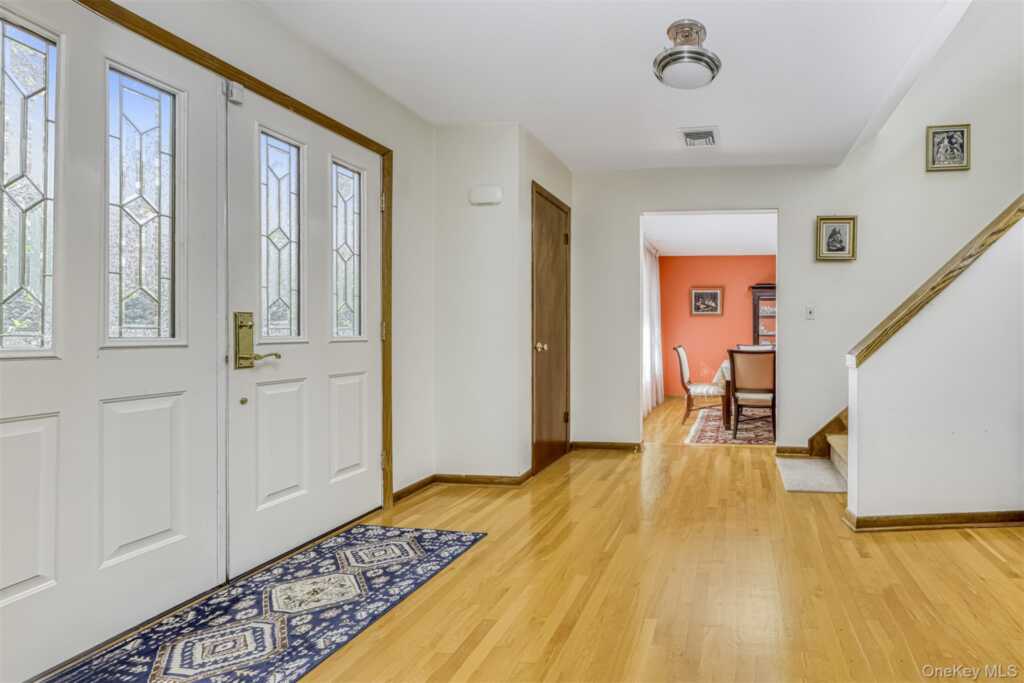 26 Snowdrop Drive, New City, NY 10956 - Photo 5 of 30