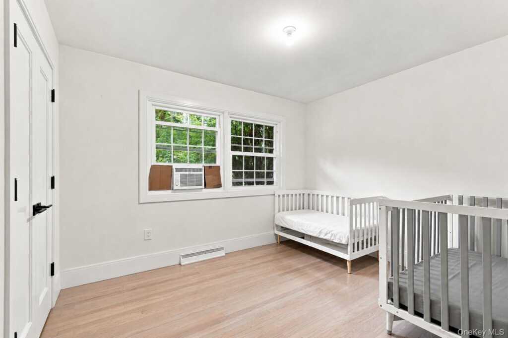 61 S Airmont Road, Suffern, NY 10901 - Photo 15 of 25