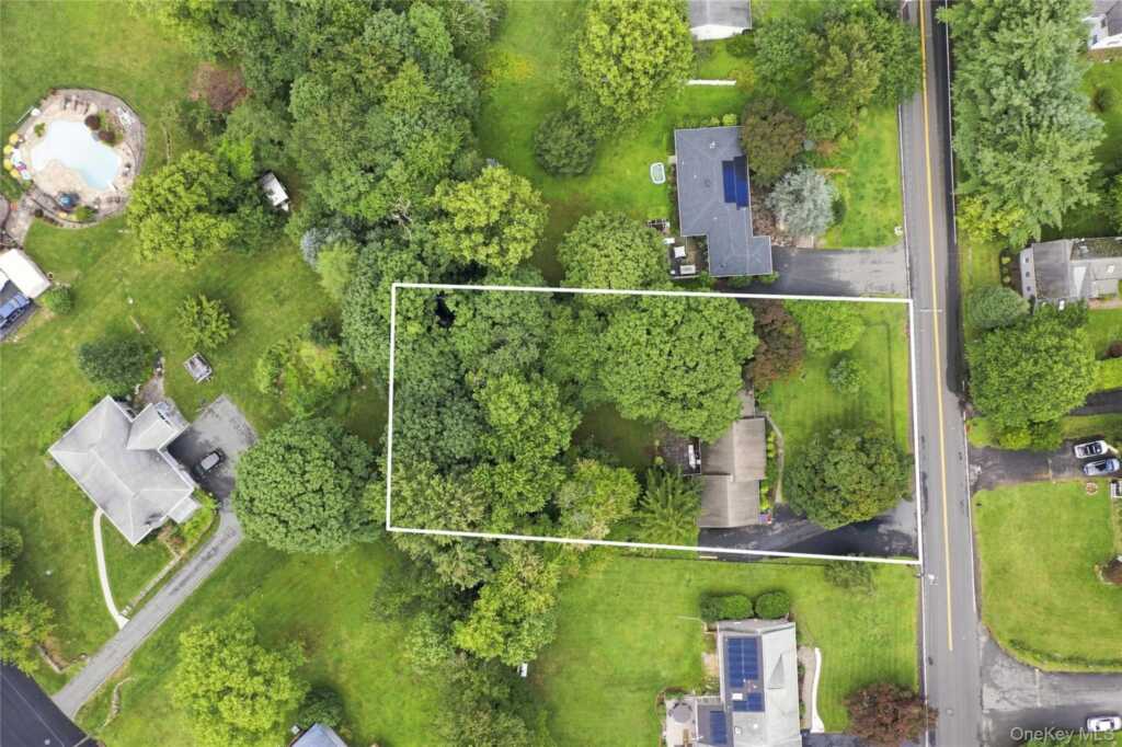 61 S Airmont Road, Suffern, NY 10901 - Photo 24 of 25