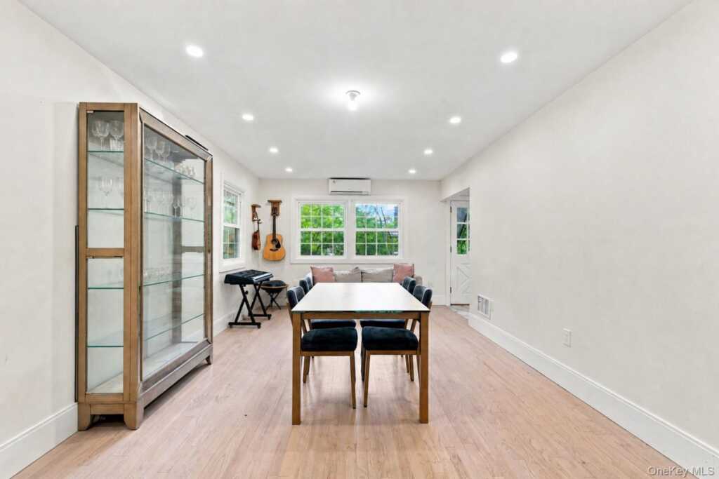 61 S Airmont Road, Suffern, NY 10901 - Photo 7 of 25