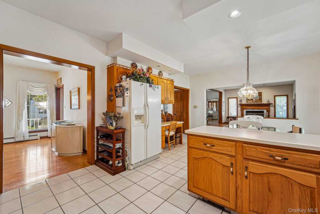 33 John F Kennedy Drive, Stony Point, NY 10980 - Photo 12 of 48