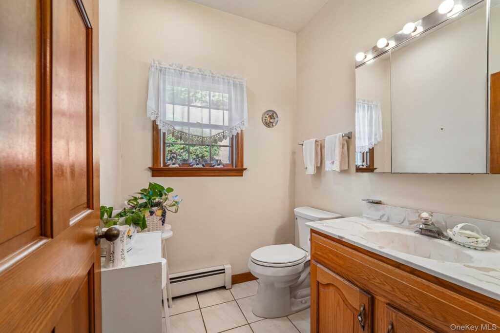 33 John F Kennedy Drive, Stony Point, NY 10980 - Photo 16 of 48