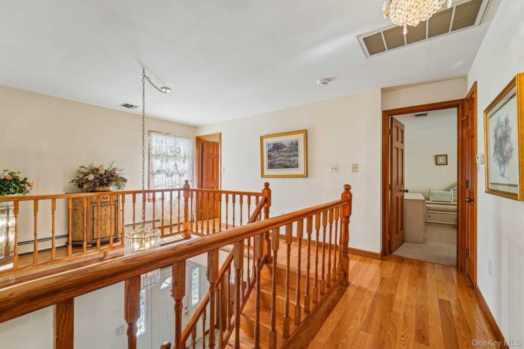 33 John F Kennedy Drive, Stony Point, NY 10980 - Photo 20 of 48