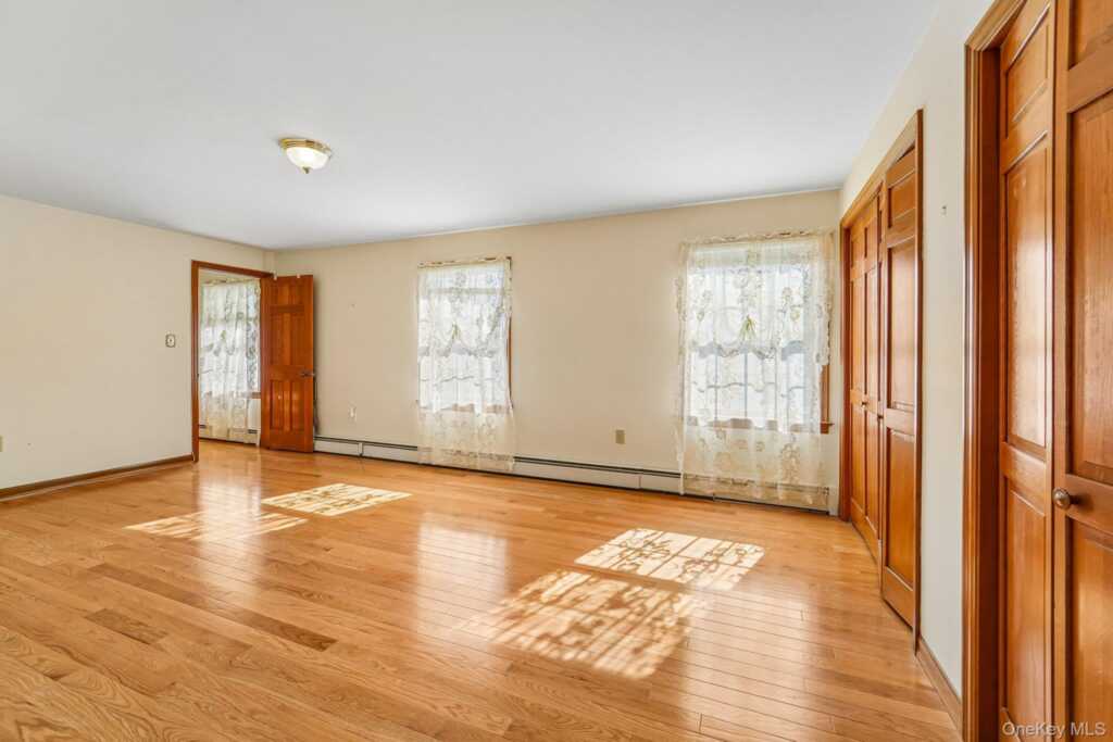 33 John F Kennedy Drive, Stony Point, NY 10980 - Photo 22 of 48