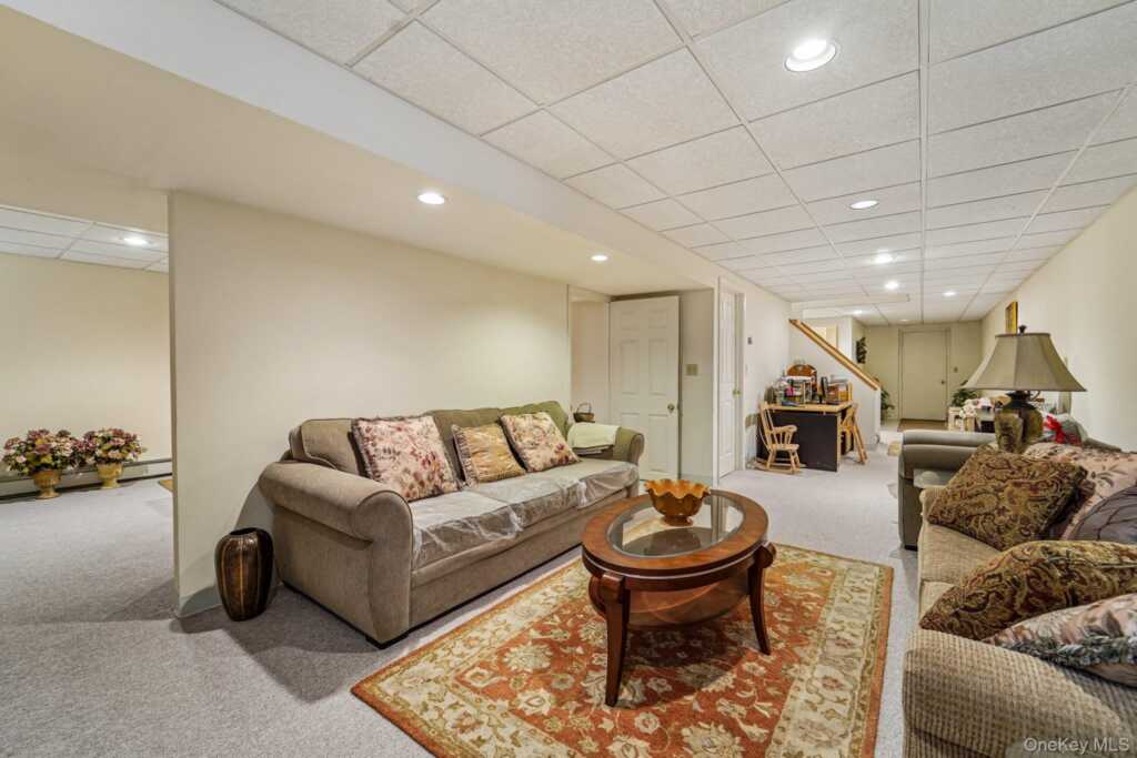 33 John F Kennedy Drive, Stony Point, NY 10980 - Photo 33 of 48