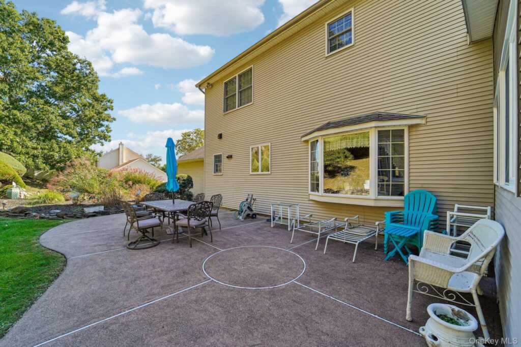 33 John F Kennedy Drive, Stony Point, NY 10980 - Photo 38 of 48